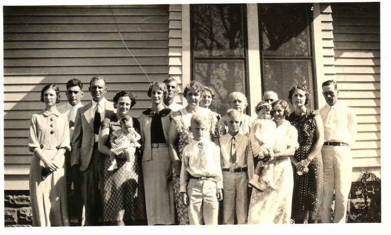 Aunt Mollie and family