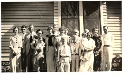 Aunt Mollie and family